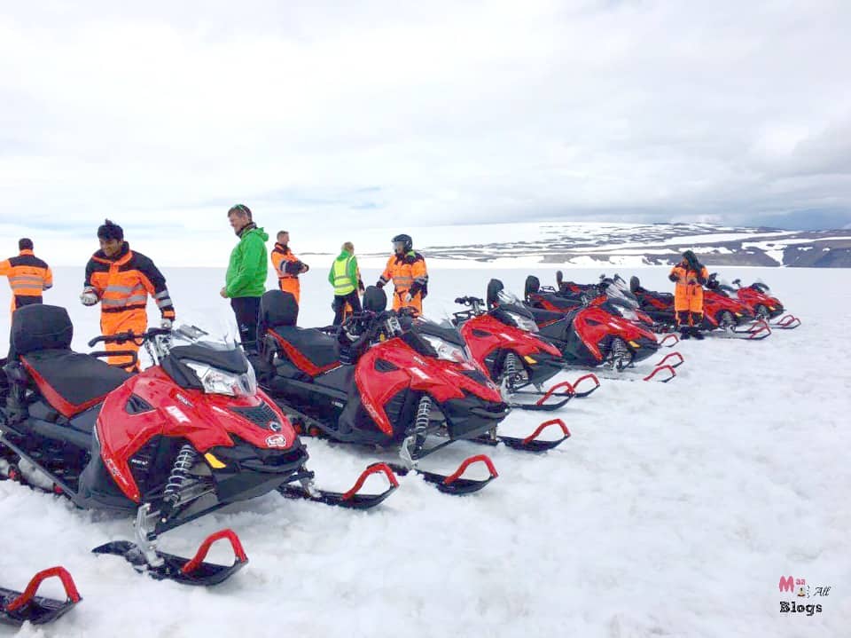 snowmobiling-in-iceland