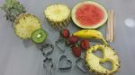 A DIY Fruit Bouquet (quick ,simple and healthy recipe)!!