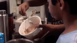 How to bake an eggless chocolate cake