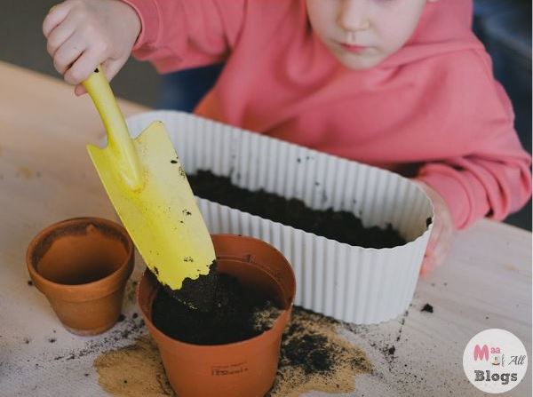Keep your bouncy toddler engaged for a good while as they strengthen their fine motor skills with these easy, fun and low-cost activities!